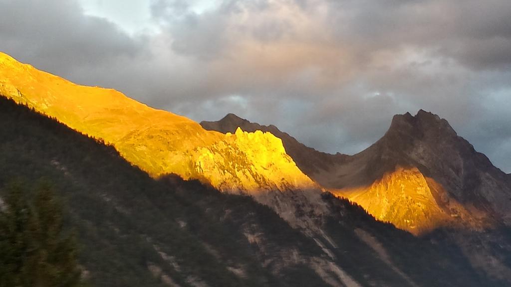 Appartement Ebster Pettneu am Arlberg Bagian luar foto